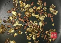 Illustration of how to make black sesame and osmanthus yuanxiao 2