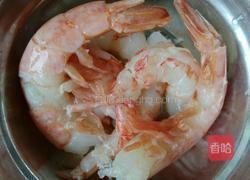 宫爆虾球的做法图解1