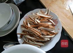 青椒炒香干的做法图解1