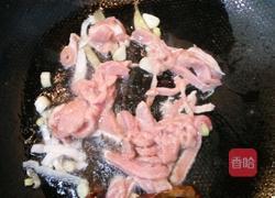 青椒炒肉丝的做法图解5