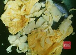 冬笋炒鸡蛋的做法图解5