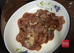 油炸猪肉条的做法图解1
