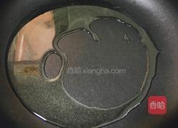 酸菜焖黄花鱼的做法图解4