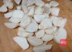 拔丝芋头的做法图解1