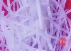 猪肉酸菜炖粉条的做法图解3