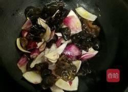洋葱木耳炒鸡蛋的做法图解6