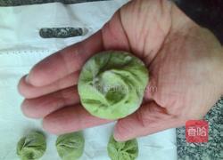 春色满餐桌之小小豆沙包的做法图解3