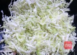 腐乳腊肉椰菜丝的做法图解3