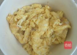 虾仁韭菜鸡蛋饺子馅的做法图解4