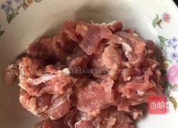 菌菇汆肉汤的做法图解2