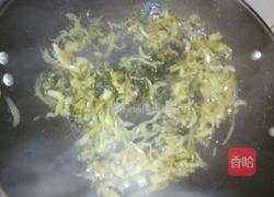 瘦肉炒酸菜的做法图解3