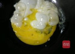 蒜苗鸡蛋炒米的做法图解6