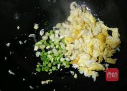 蒜苗鸡蛋炒米的做法图解8