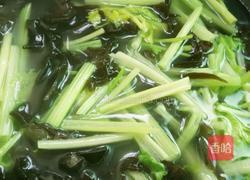 芹菜拌木耳的做法图解3
