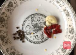 炝炒包菜的做法图解2