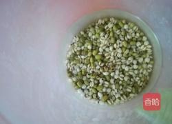 薏米绿豆红枣粥的做法图解2