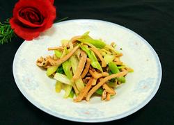 芹菜炒鱿鱼干
