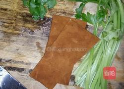 水芹炒豆干的做法图解1