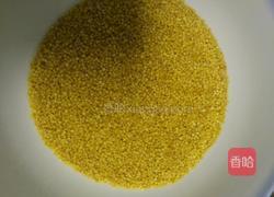 小米江豆花生米粥的做法图解1