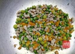 豌豆白果炒肉丁的做法图解11