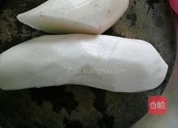 鱼饼白萝卜的做法图解1