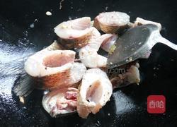 大头菜焖鲩鱼的做法图解3