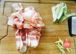 泡菜炒五花肉（改良版）的做法图解2