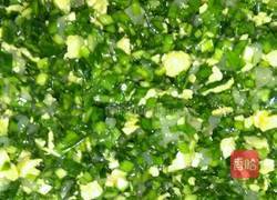 虾仁韭菜鸡蛋饺子馅的做法图解5