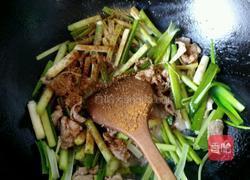 羊肉炒青蒜的做法图解5