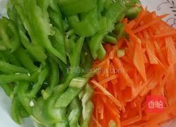 尖椒胡萝卜炒粉条的做法图解2
