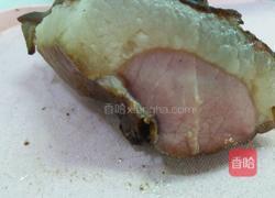 野藜蒿炒乡里腊肉的做法图解3