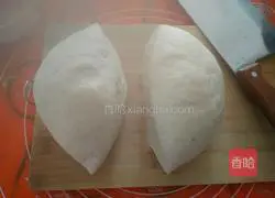 Illustration of how to make white flour steamed buns 10