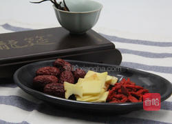 冬虫夏草炖乳鸽的做法图解3