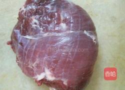 卤牛肉的做法图解1
