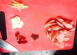 蒜苔火腿的做法图解2