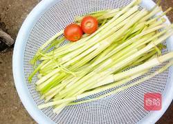 素炒水芹的做法图解1