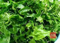 荠菜肉丸汤的做法图解2