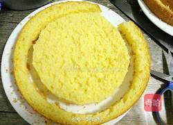 草莓酸奶慕斯蛋糕(8寸)的做法图解5