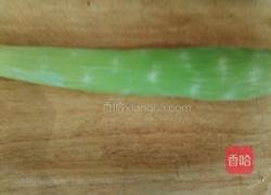 红椒莴笋丝的做法图解3