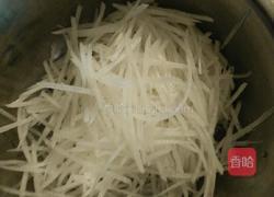 香菜拌白萝卜丝的做法图解3