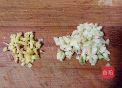 凉拌折耳根的做法图解2