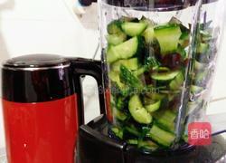 黄瓜鸡蛋卷的做法图解1