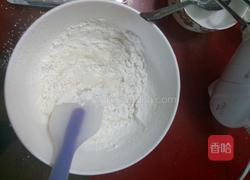 六寸中空蛋白蛋糕的做法图解6