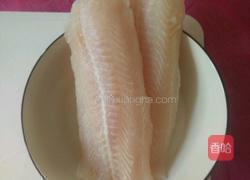 彩椒炒鱼片的做法图解1