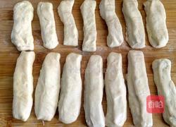 自制健康油条的做法图解7