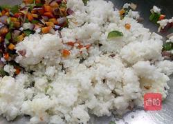 彩蔬炒饭的做法图解6