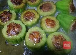 煎酿苦瓜的做法图解7