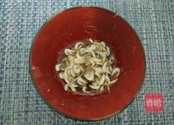 虾皮醋拌芹菜的做法图解3