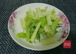 虾皮醋拌芹菜的做法图解2