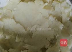 黄油里脊肉土豆饼的做法图解1